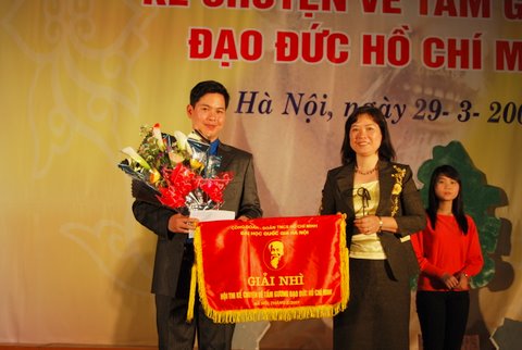 Tham dự Hội trại ĐHQGHN: Trường ĐHKHXH&NV giành nhiều giải thưởng