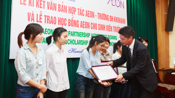 Trao học bổng AEON lần I