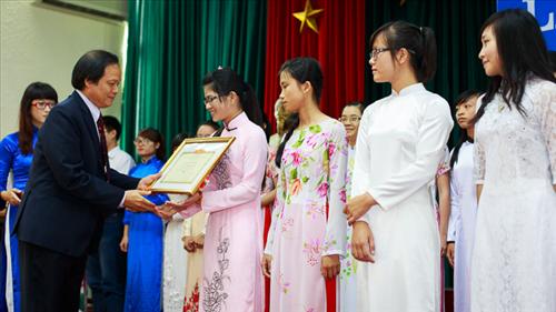 Khai giảng năm học 2013-2014