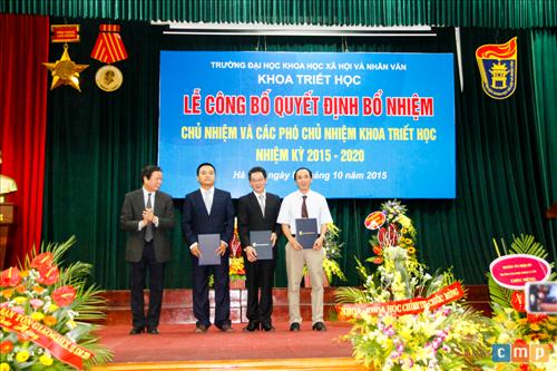 Khoa Triết học ra mắt Ban Chủ nhiệm mới nhiệm kì 2015-2020