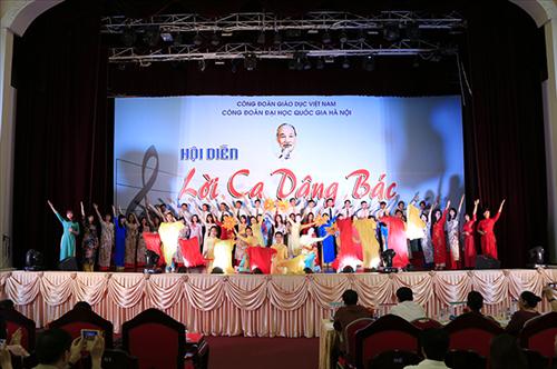 Hội diễn văn nghệ “Lời ca dâng Bác” năm 2016