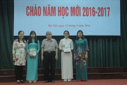 [Video] Khoa Báo chí và Truyền thông chào mừng năm học mới