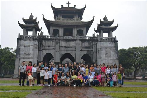 Công đoàn Trường tổ chức cho nữ cán bộ viên chức đi thực tế  tại Ninh Bình nhân dịp 20/10