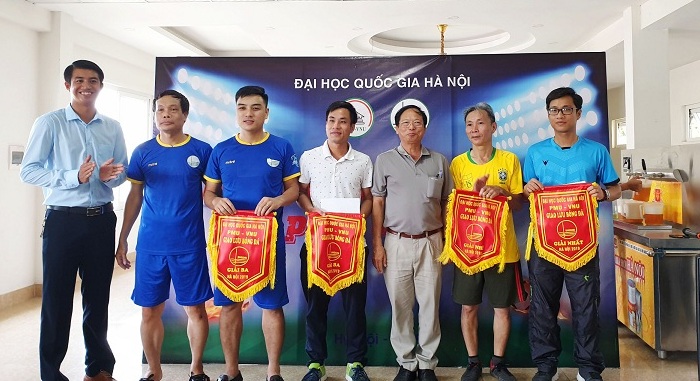 Đội bóng đá nam Ussh giành giải nhất cup PMU-VNU 2019