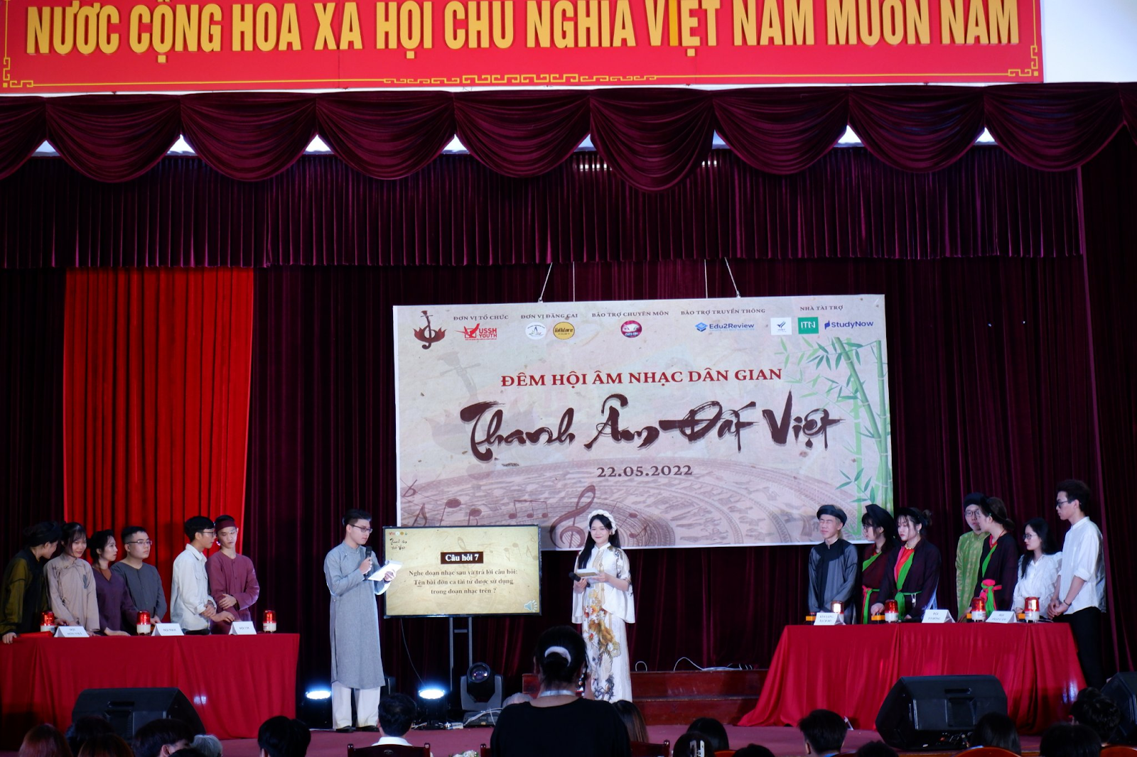 Đại dien 7 đội tham gia vòng 1